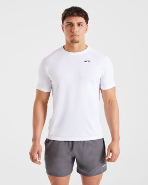 Ascend Seamless T-Shirt White: The Ultimate Comfort Fit