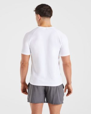 Ascend Seamless T-Shirt White: The Ultimate Comfort Fit