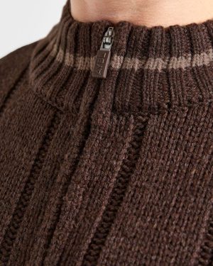 Athletics Oversized Knitted 1/4 Zip - Brown: The Ultimate Winter Essential
