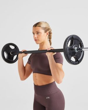 Balance V3 Seamless Crop Top - Coffee Bean: The Ultimate Strength Training Companion