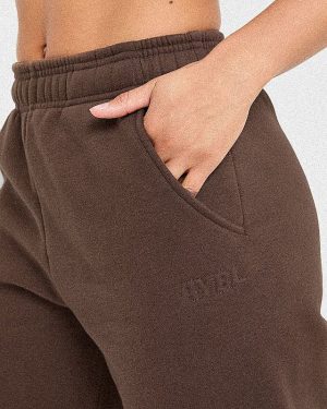 Classic Plush Oversized Joggers - Brown