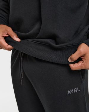 Craft Oversized Sweater - Black: The Ultimate Comfort Staple