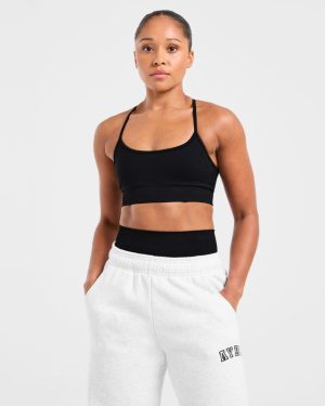 Empower Seamless Sports Bra - Black: The Ultimate Low-Impact Training Companion