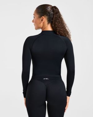 Enhance Seamless Jacket - Black: The Ultimate Sculpting Gym Essential