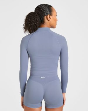 Enhance Seamless Jacket - Slate Blue: The Ultimate Sculpting Gym Essential