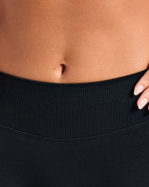 Enhance Seamless Leggings - Black: Ultimate Performance & Shape