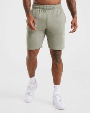 Essential Lightweight 7" Shorts - Washed Sage: The Ultimate Workout Companion