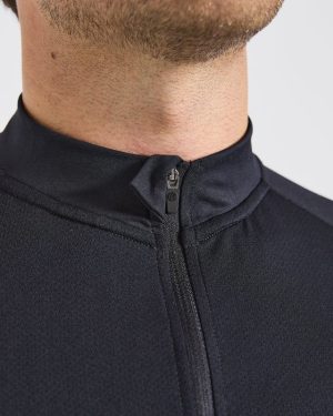 Essential Seamless 1/4 Zip Pullover - Black