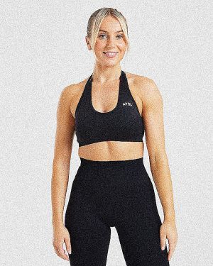 Essential Seamless Halterneck Sports Bra - Black
