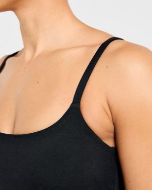 Essential Strappy Tank Top - Black: The Ultimate Workout Companion