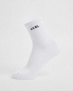 Everyday Crew Socks (3 Pack) - White: Ultimate Comfort & Support