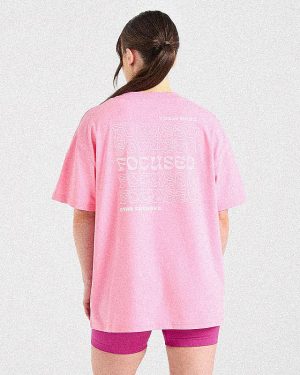 Focused Wavy Oversized T Shirt - Pink/White: The Ultimate Comfort & Style Statement