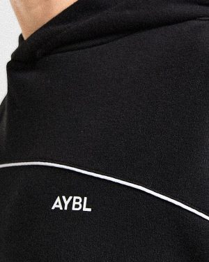 Form Hoodie - Black: The Ultimate Athleisure Essential