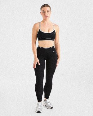 Form Sports Bra - Black: Ultimate Comfort and Support