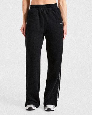 Form Straight Leg Joggers - Black: The Ultimate Athleisure Essential