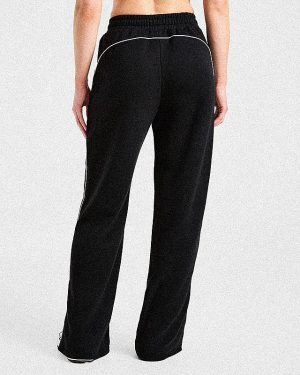 Form Straight Leg Joggers - Black: The Ultimate Athleisure Essential
