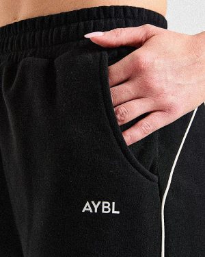 Form Straight Leg Joggers - Black: The Ultimate Athleisure Essential