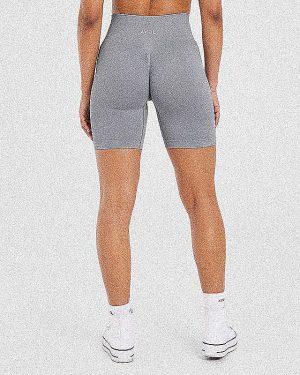 Power Seamless Cycling Shorts - Grey: The Ultimate Performance Essential