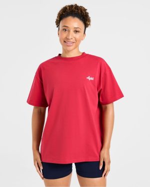 Retro Athletics Club Oversized T-Shirt: The Ultimate Blend of Vintage Style and Modern Comfort