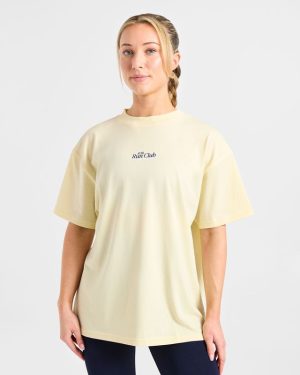 Run Club Oversized T-Shirt - Butter Yellow: The Ultimate Comfort & Style Statement