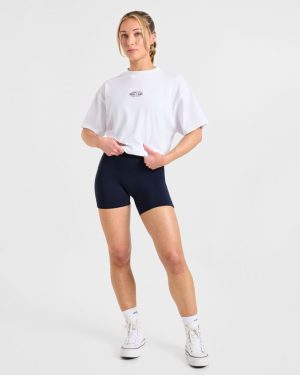 Run Club Oversized T-Shirt - White: The Ultimate Comfort & Style Statement