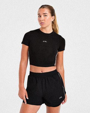 Performance Run Top - Black | Lightweight & Reflective
