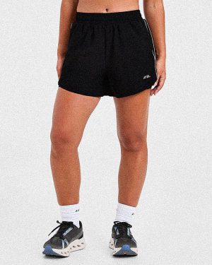 Run 2 in 1 Shorts - Black: The Ultimate Performance Gear