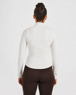 Sculpt Zip Jacket - Marshmallow: The Ultimate Performance Wear
