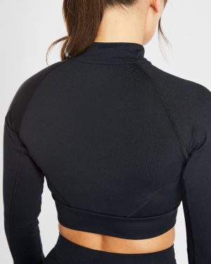 Simplicity Crop Jacket - Black: The Ultimate Active Rest Essential