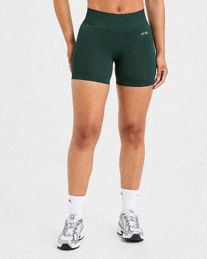 Adapt Seamless Shorts | 4.5" - Deep Forest: The Ultimate Fit for Active Women
