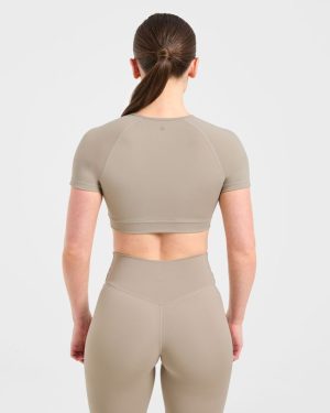 Staple Crop Top - Muted Taupe: The Ultimate Sculpting Activewear Essential