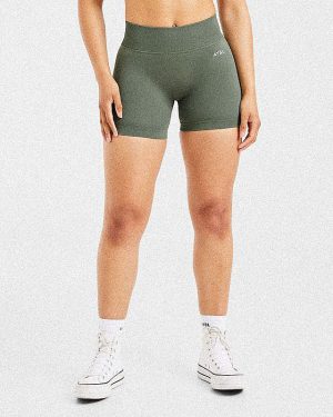 Adapt Seamless Shorts 4.5 Inch Green | Ultimate Glute Definition