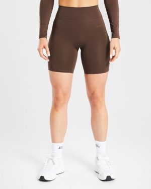Staple Cycling Shorts - Brown: The Ultimate Sculpting Workout Essential