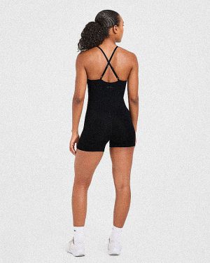 Staple Shorts All In One - Black: The Ultimate Gym & Lounge Essential