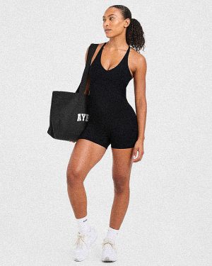 Staple Shorts All In One - Black: The Ultimate Gym & Lounge Essential