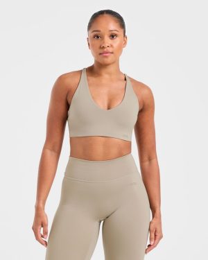 Staple Sports Bra - Muted Taupe: Engineered for Performance