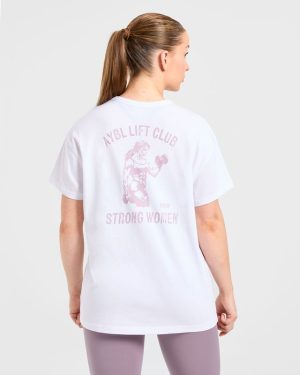 Strong Women Graphic Oversized T-Shirt: The Ultimate Blend of Comfort and Empowerment