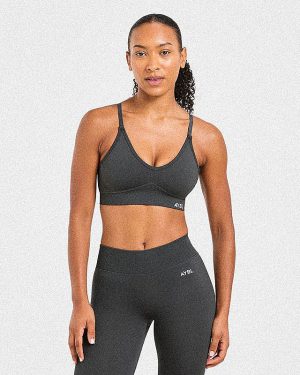 Adapt Seamless Sports Bra - Dark Charcoal: The Ultimate Medium-Support Activewear Solution
