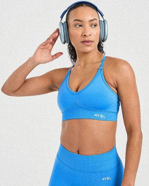 Adapt Seamless Sports Bra - Spring Cobalt: The Ultimate Medium-Support Activewear Solution